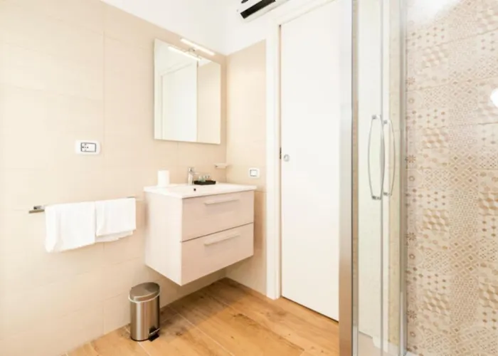 Aurelia Antica & * Roma